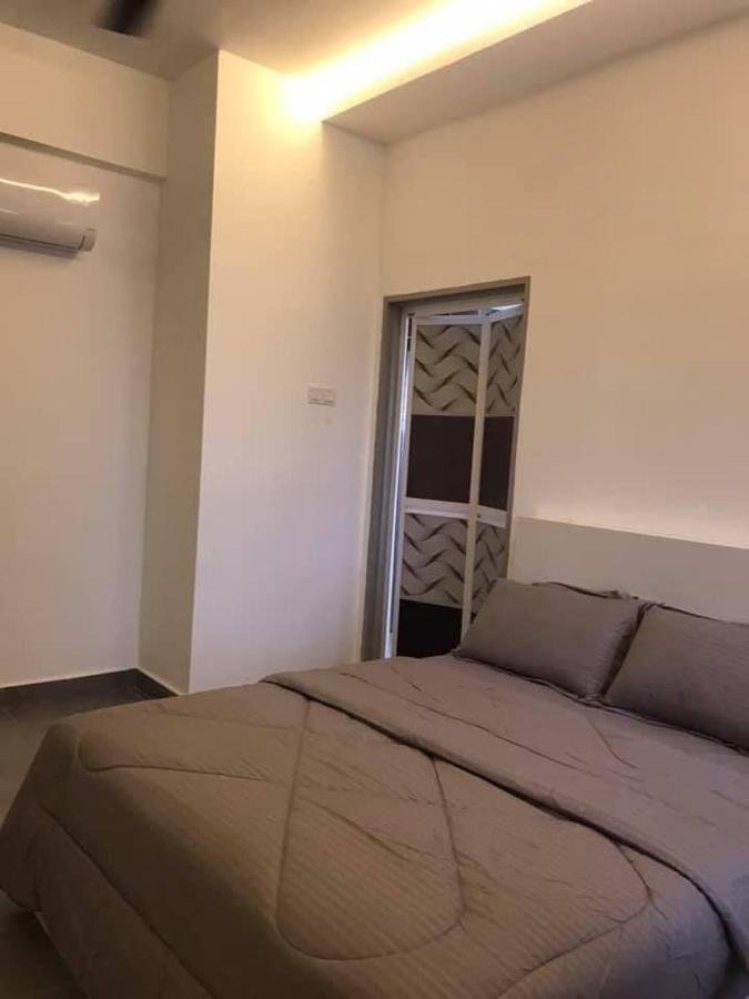 Sofiamuslim Homestay Putrajaya- Near Alamanda Mall & Federal Government Administrative Centre Kompleks Abcdef Buitenkant foto